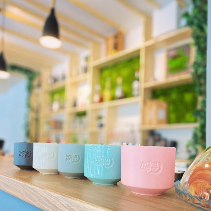 Mai mult decât o cafenea